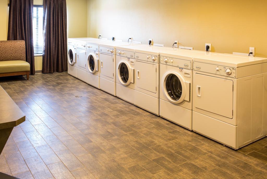 Little Missouri Inn & Suites New Town Esterno foto