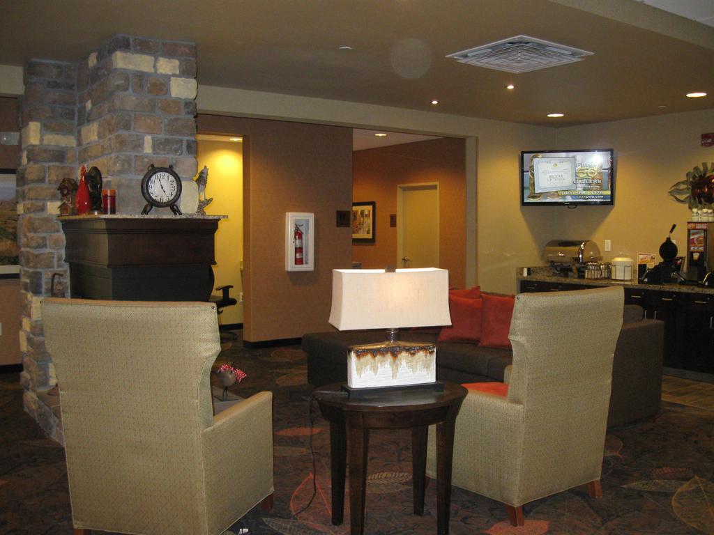 Little Missouri Inn & Suites New Town Esterno foto