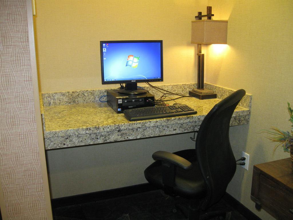 Little Missouri Inn & Suites New Town Esterno foto