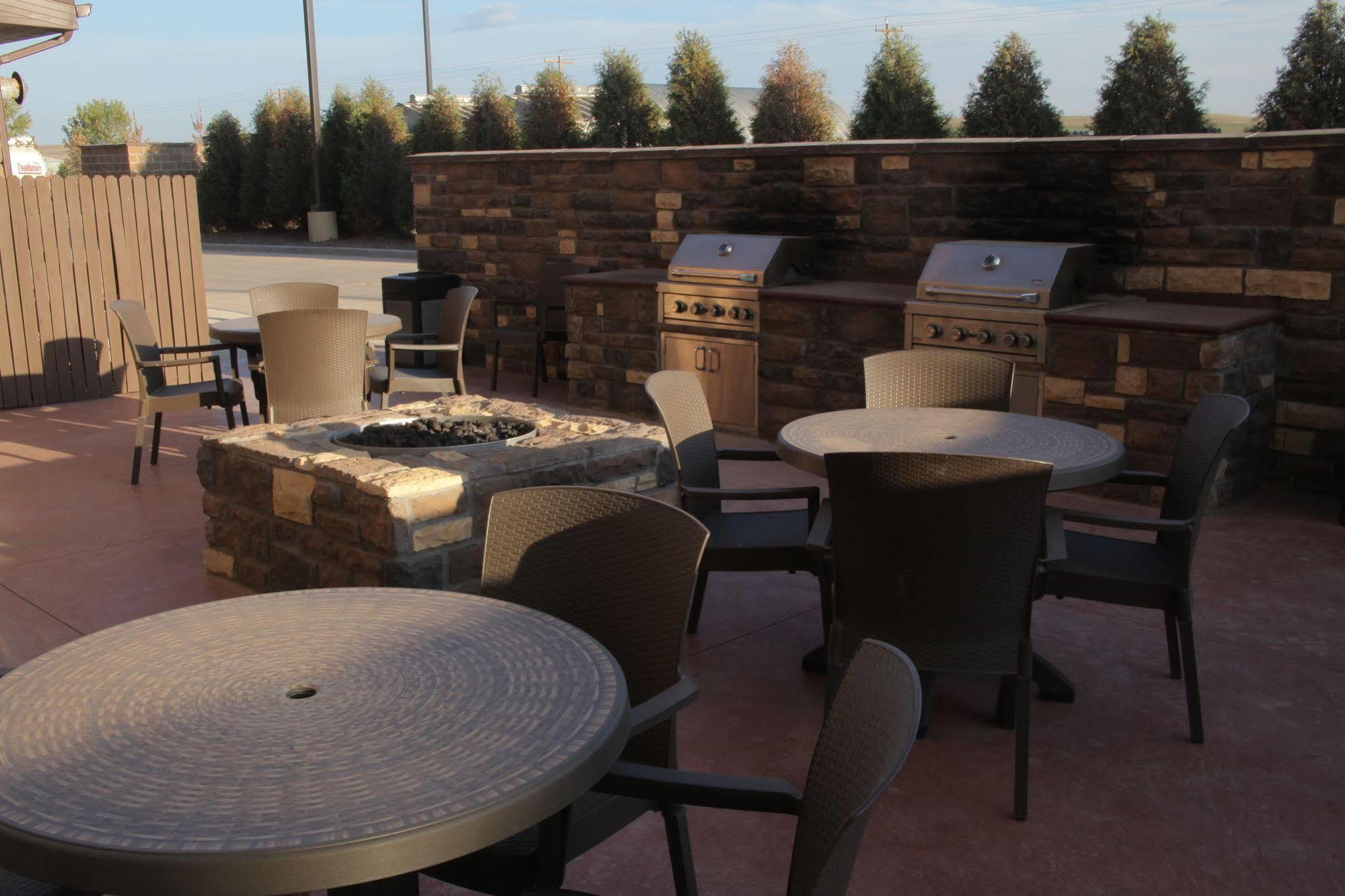 Little Missouri Inn & Suites New Town Esterno foto